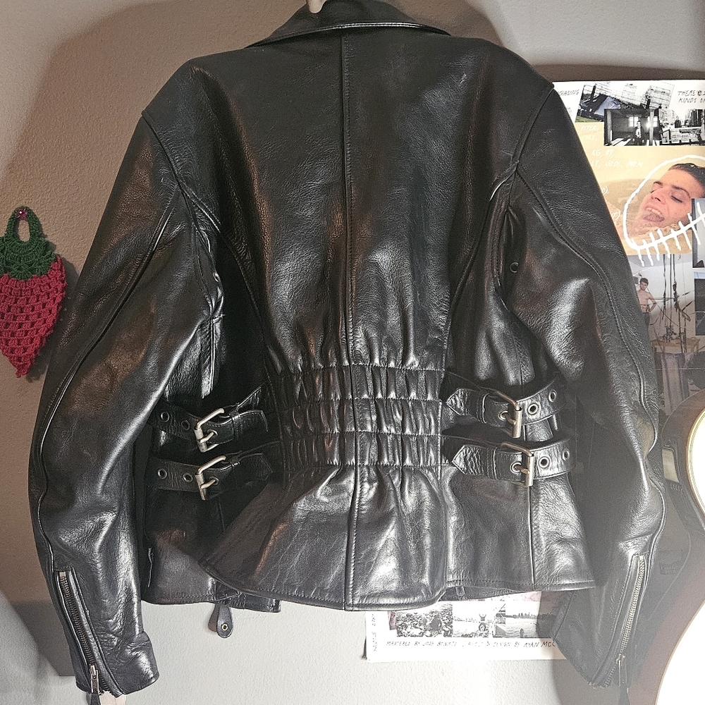 Leather jacket - Picture 6 of 7